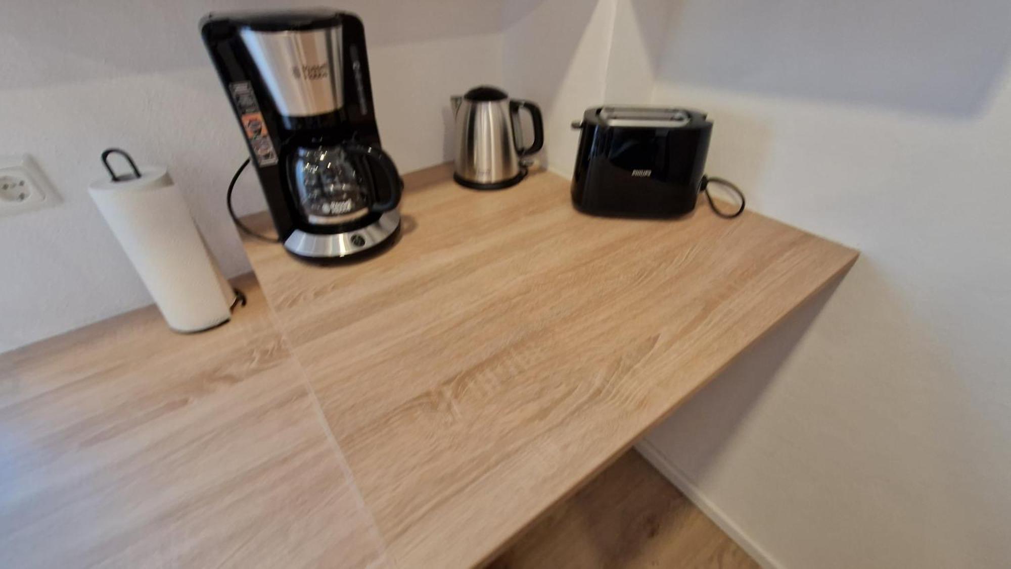 Appartment-Ferienwohnung Mit Kueche, Bad, Kostenlos Wlan, Modern Eingerichtet Roding Quarto foto